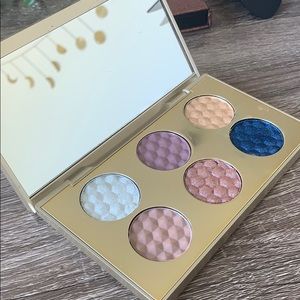 Stila “Blue Realm” Palette